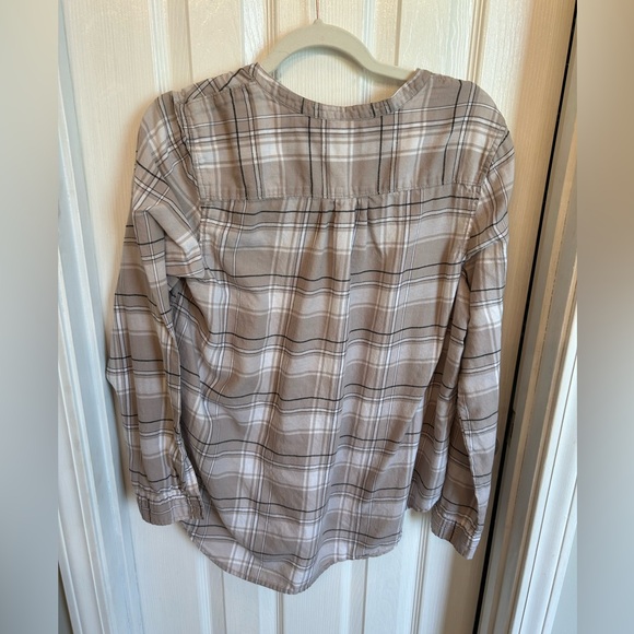 Calvin Klein light long sleeve Large - Picture 2 of 6